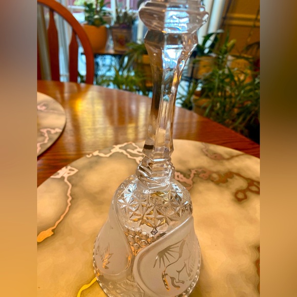 Crystal Bell w Unicorns - Picture 5 of 6